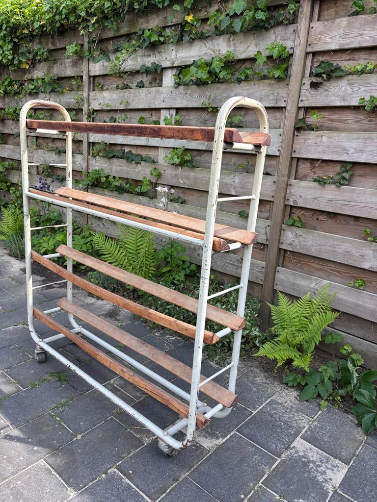 Vintage industrieel bakkers rek op wielen, Ophalen
