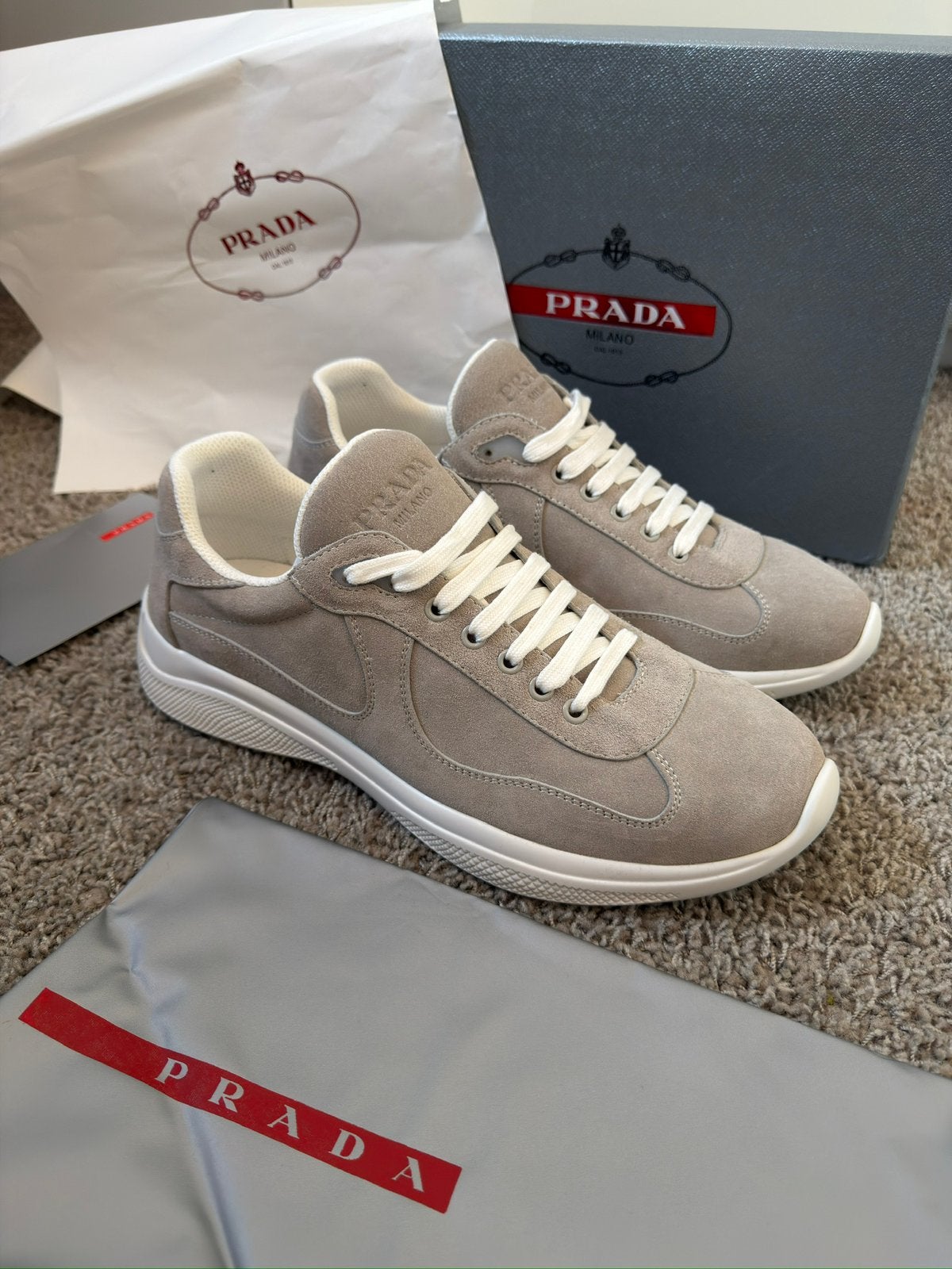 Prada Cups Suede, Ophalen of Verzenden, Nieuw, Zwart