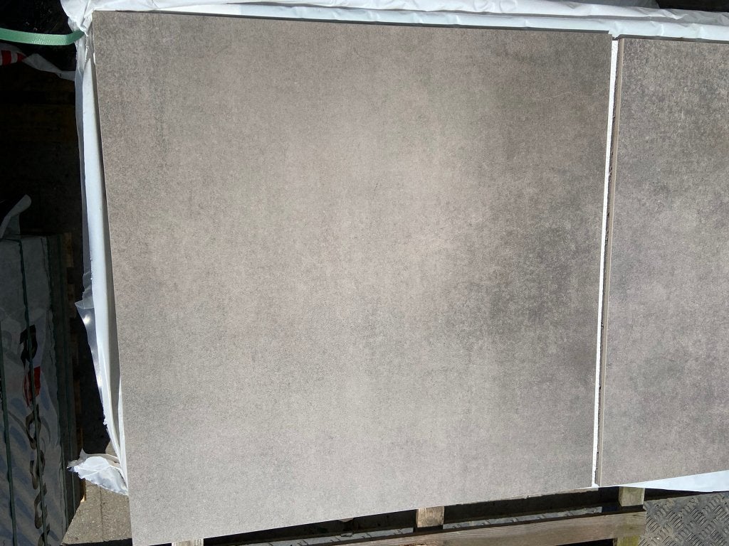 Kera Beton 60x60 Taupe keramiek op beton - J&W 151, Ophalen, Keramiek, Nieuw, 10 m² of meer