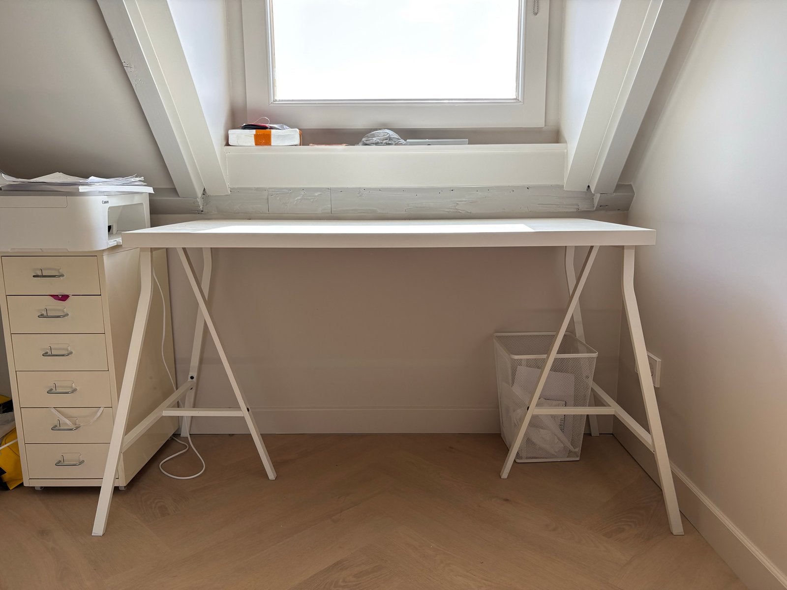 IKEA LINNMON Bureau 120x60 cm, Huis en Inrichting, Ophalen, Demontabel, Gebruikt, Spaanplaat of MDF