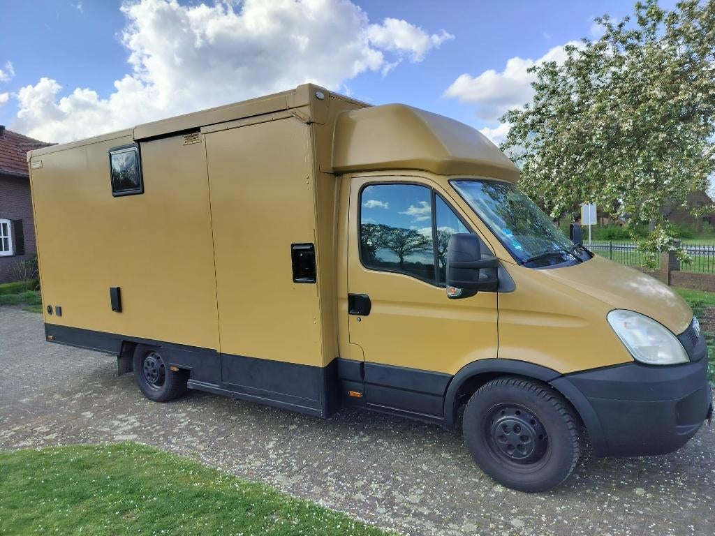 Iveco Camper Automaat Zelfbouw Off-Grid Tiny House, Caravans en Kamperen, Campers, Chemisch toilet, Buscamper of Camperbus, Diesel