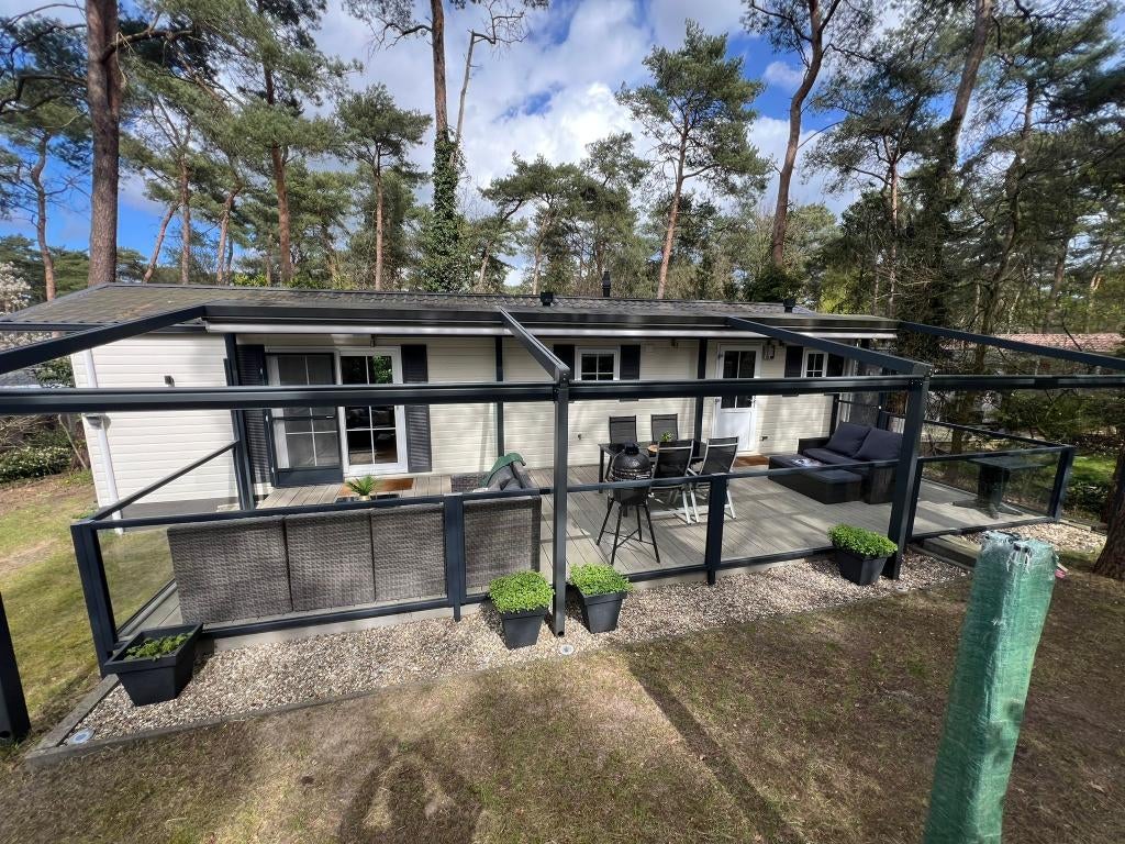 Luxe chalet te koop op 5* vakantiepark Krieghuusbelten, Caravans en Kamperen, Stacaravans, Tot en met 4