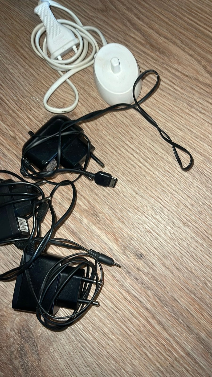 Verschillende opladers, Ophalen, Zo goed als nieuw, Nokia