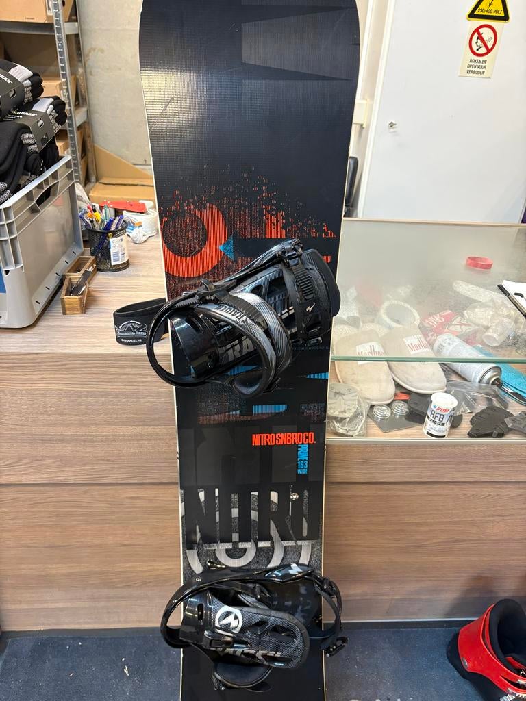 Nitro Prime Snowboard 163 Wide met Raiden bindingen, Sport en Fitness, Snowboarden, N, Board, Ophalen of Verzenden, N
