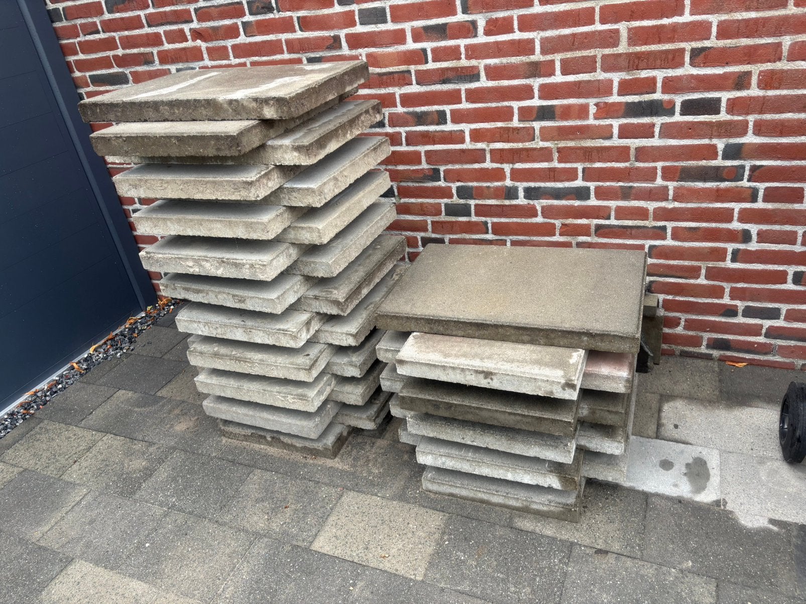 Betontegels 40x60x5 cm, ruim 7,2 m2, Ophalen, Zo goed als nieuw, Beton, Terrastegels