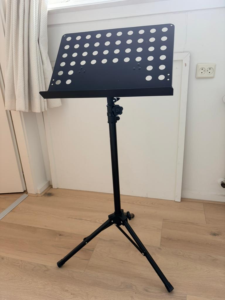 Muziekstandaard / Lessenaar, Muziek en Instrumenten, Standaards, Ophalen of Verzenden, Zo goed als nieuw, Muziekstandaard