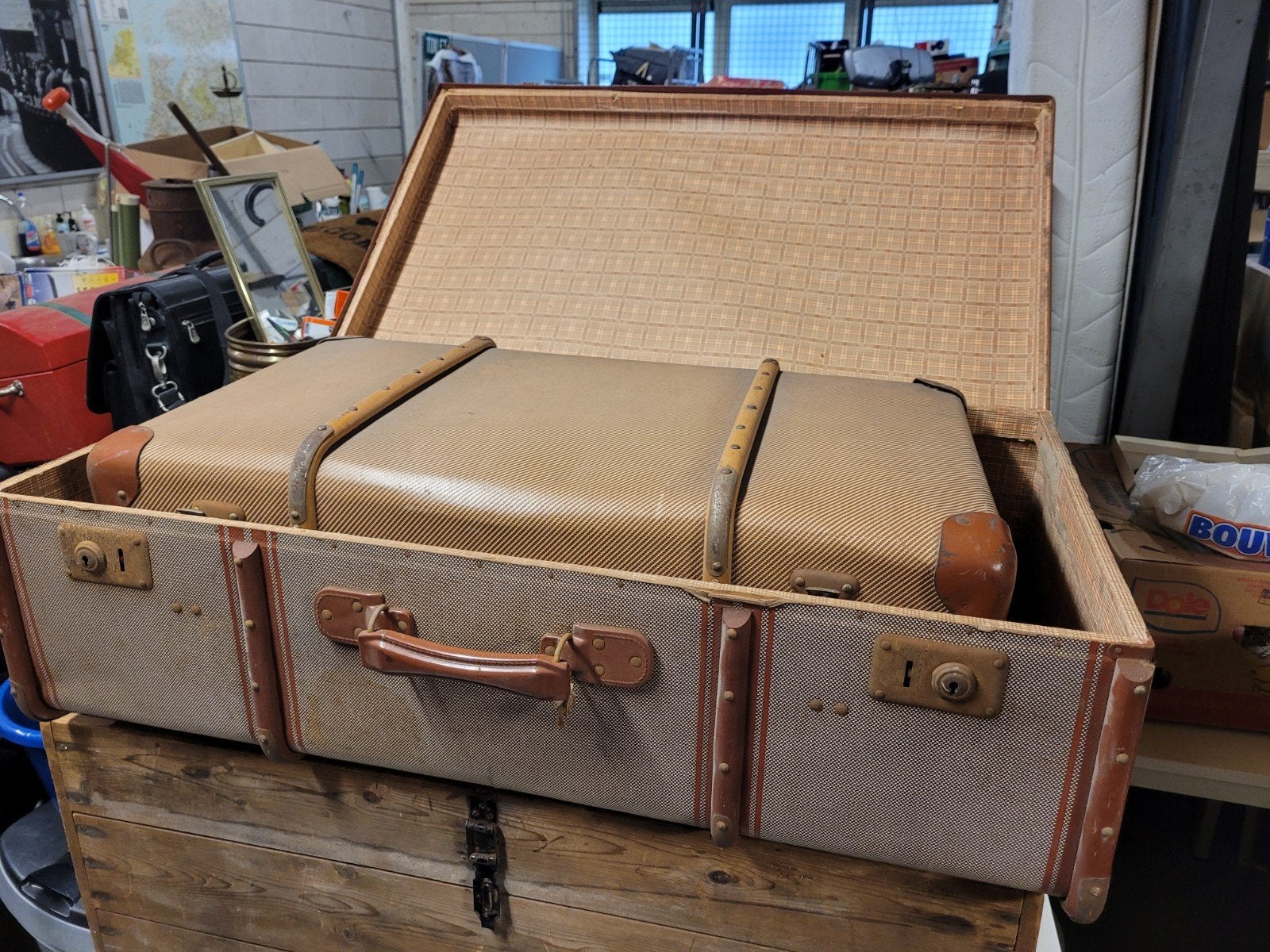 oude vintage koffers vier stuks, Sieraden, Tassen en Uiterlijk, Ophalen, Gebruikt, Overige materialen, 70 cm of meer