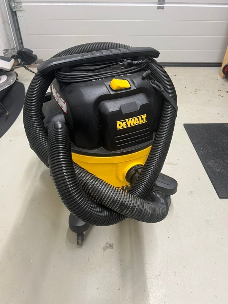 DeWalt DXV34P stille nat/droog stofzuiger 34L 960W, Overige merken, Gebruikt, Geschikt voor huisdieren, Industriële stofzuiger