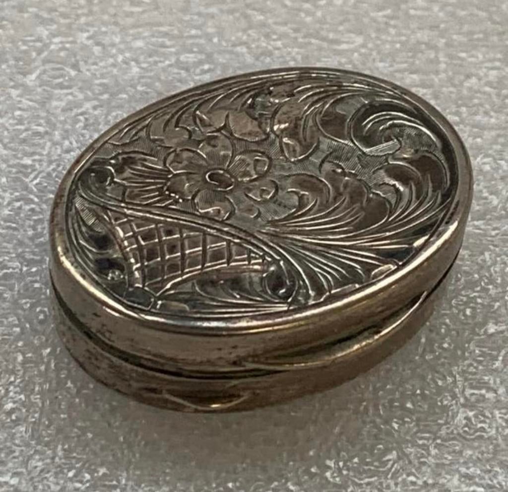 Zilver antiek pillendoosje pepermuntdoosje snuifdoosje gemer, Ophalen of Verzenden