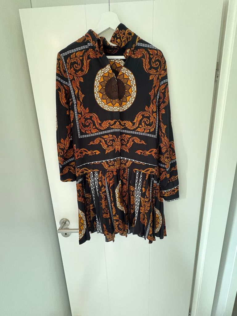 Nikkie jurkje met print - Zo goed als nieuw, Ophalen of Verzenden, Zo goed als nieuw, Maat 36 (S), Zwart