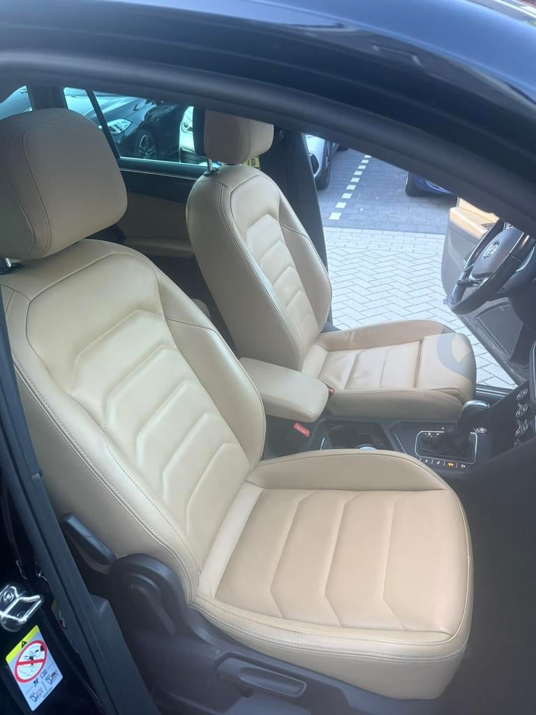 Compleet beige interieur Volkswagen Tiguan., Auto-onderdelen, Interieur en Bekleding, Ophalen, Gebruikt, Volkswagen