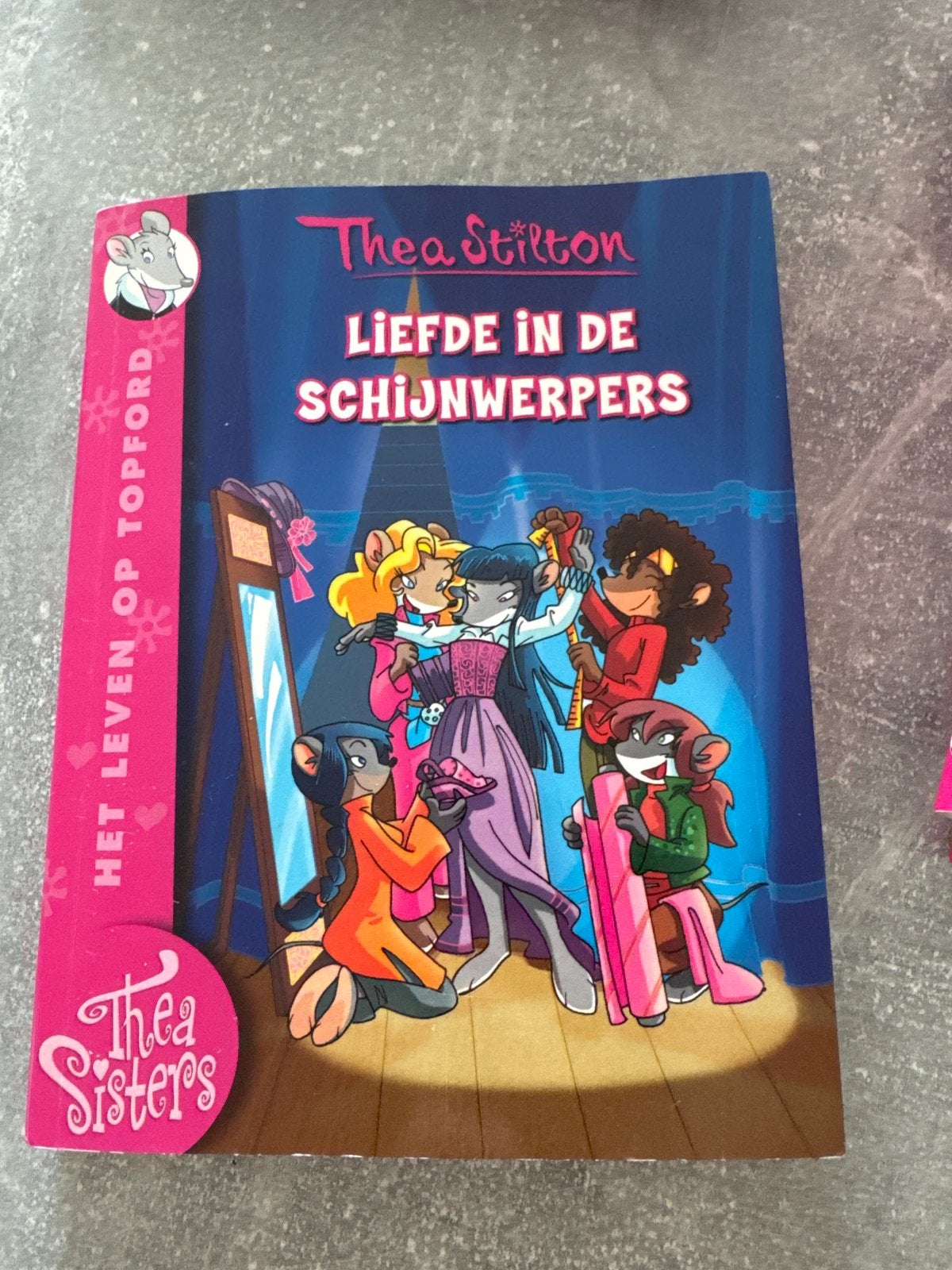 Thea Stilton boekjes deel 1-5 - Avonturen van 5 vriendinnen, Verzenden, Gelezen, Fictie
