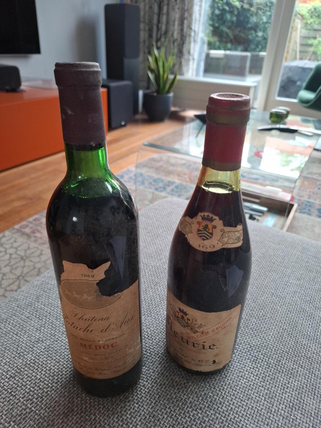 twee Franse wijnflessen uit 1969, Ophalen of Verzenden, Frankrijk, Rode wijn