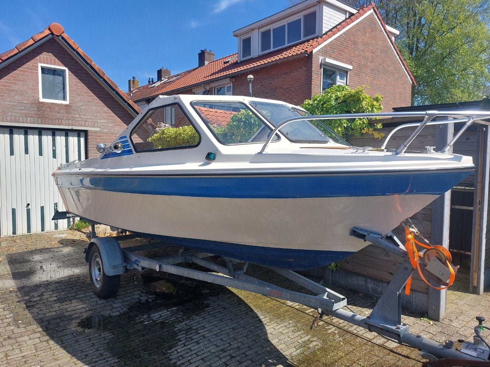 Nette motorboot met buitenboordmotor en trailer, Watersport en Boten, Ophalen, Gebruikt, Buitenboordmotor, Beekman