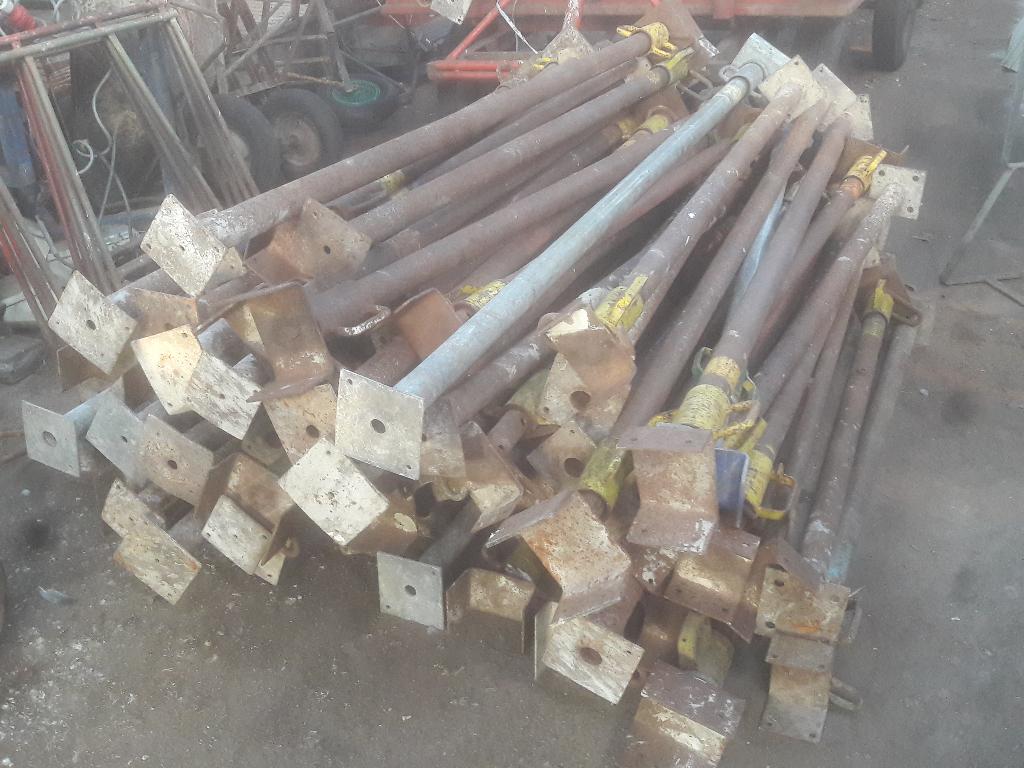 Te huur stempels, bouwstempels, balken, bouwmaterialen, bouw, Ophalen, Gebruikt, 100 tot 250 mm