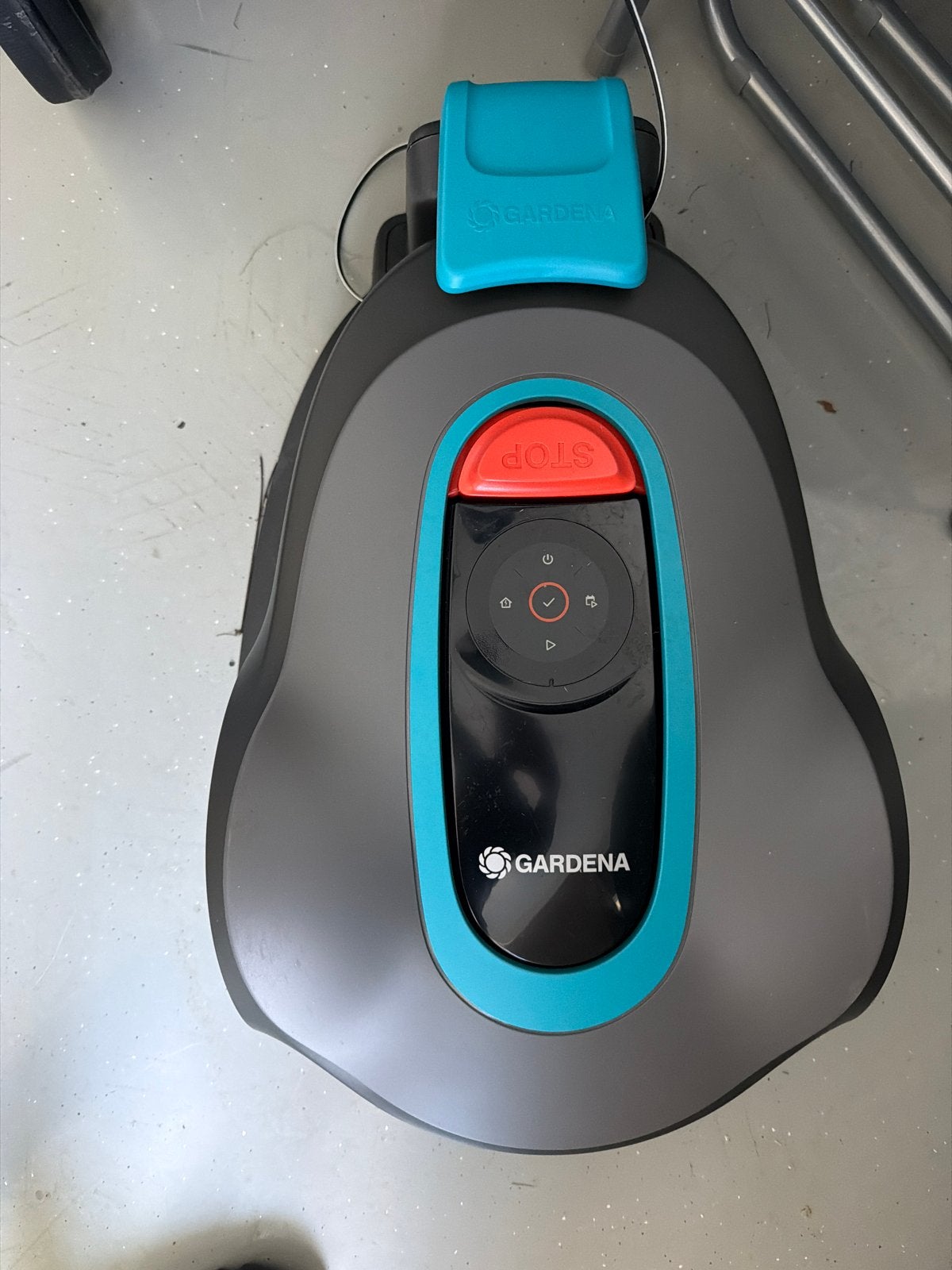 Gardena Sileno Minimo + Garage (robotmaaier) NIEUW+ GARANTIE, Ophalen, Nieuw, Minder dan 30 cm, Elektrische grasmaaier