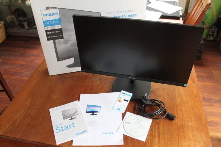 Philips V Line 24 inch Full HD IPS Monitor, Computers en Software, Philips, Full HD, Ophalen of Verzenden, 60 Hz of minder