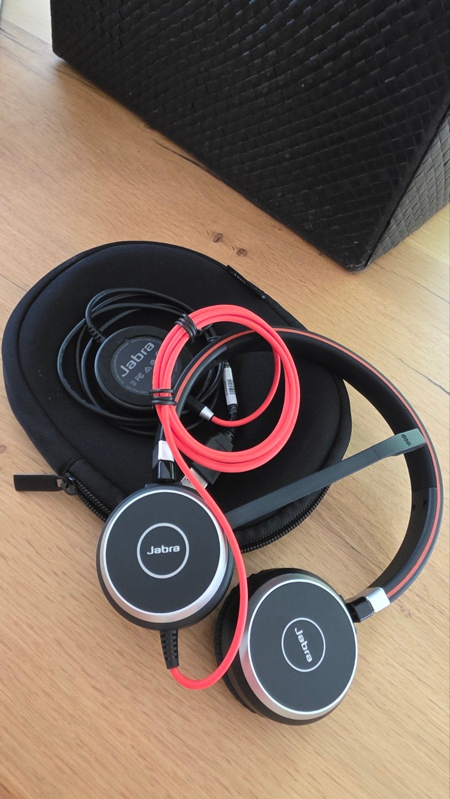 Jabra Evolve 40 Headset - in Goede Staat, Audio, Tv en Foto, Koptelefoons, Ophalen of Verzenden, Zo goed als nieuw, Op oor (supra aural)