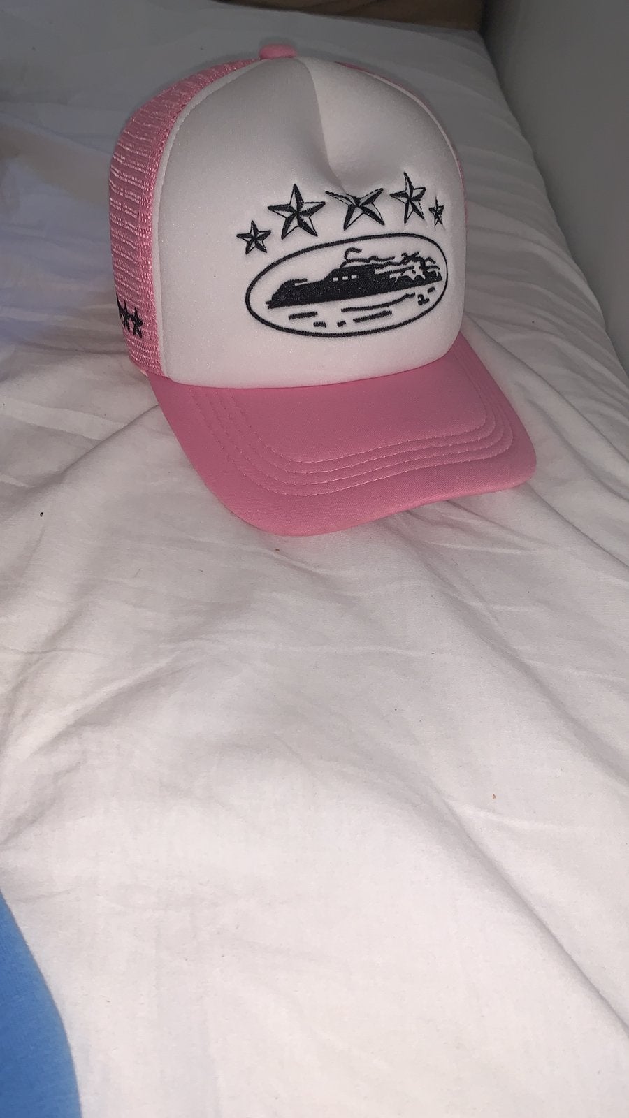 Corteiz 5 Starz Trucker Pink white, Kleding | Heren, Hoeden en Petten, Verzenden, Zo goed als nieuw