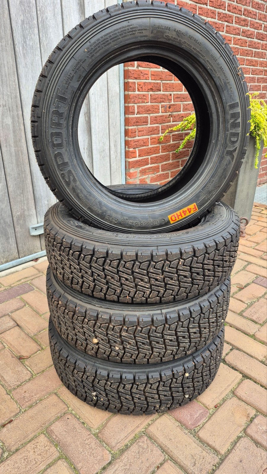 Indy Sport F-profil Rally/Autocross Banden 175-65-15, Auto diversen, Ophalen, Zo goed als nieuw