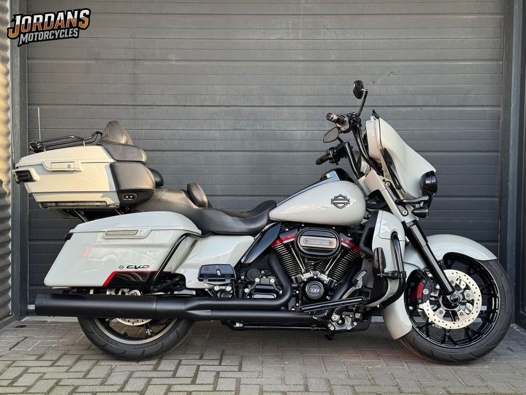 HARLEY-DAVIDSON ULTRA LIMITED CVO FLHTKS 131CI (bj 2020), Motoren, Motoren | Harley-Davidson, 2 cilinders, HARLEY-DAVIDSON, Chopper