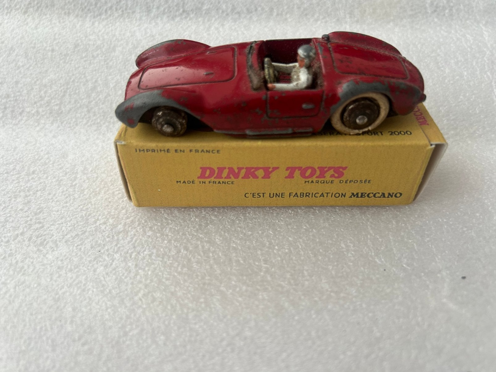 Maserati dinky toys /2 CV Citroen/Aston Martin Bond, Ophalen of Verzenden, Gebruikt, Auto