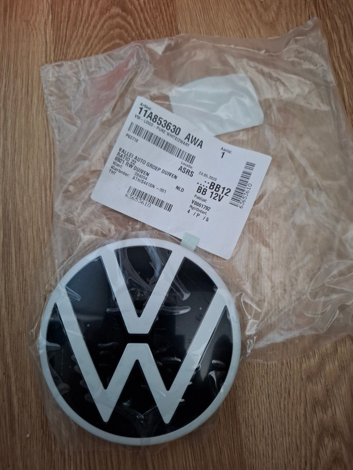 nieuw achterklep embleem volkswagen id4, Auto-onderdelen, Ophalen of Verzenden, Nieuw, Volkswagen