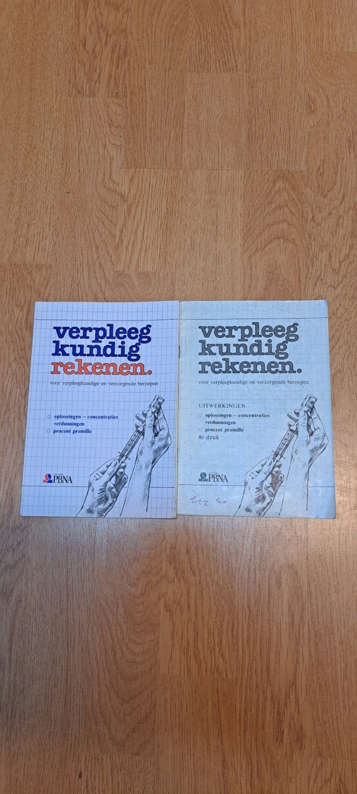 Verpleegkundig Rekenen uitleg boek en antwoorden boek, Boeken, Ophalen, Zo goed als nieuw