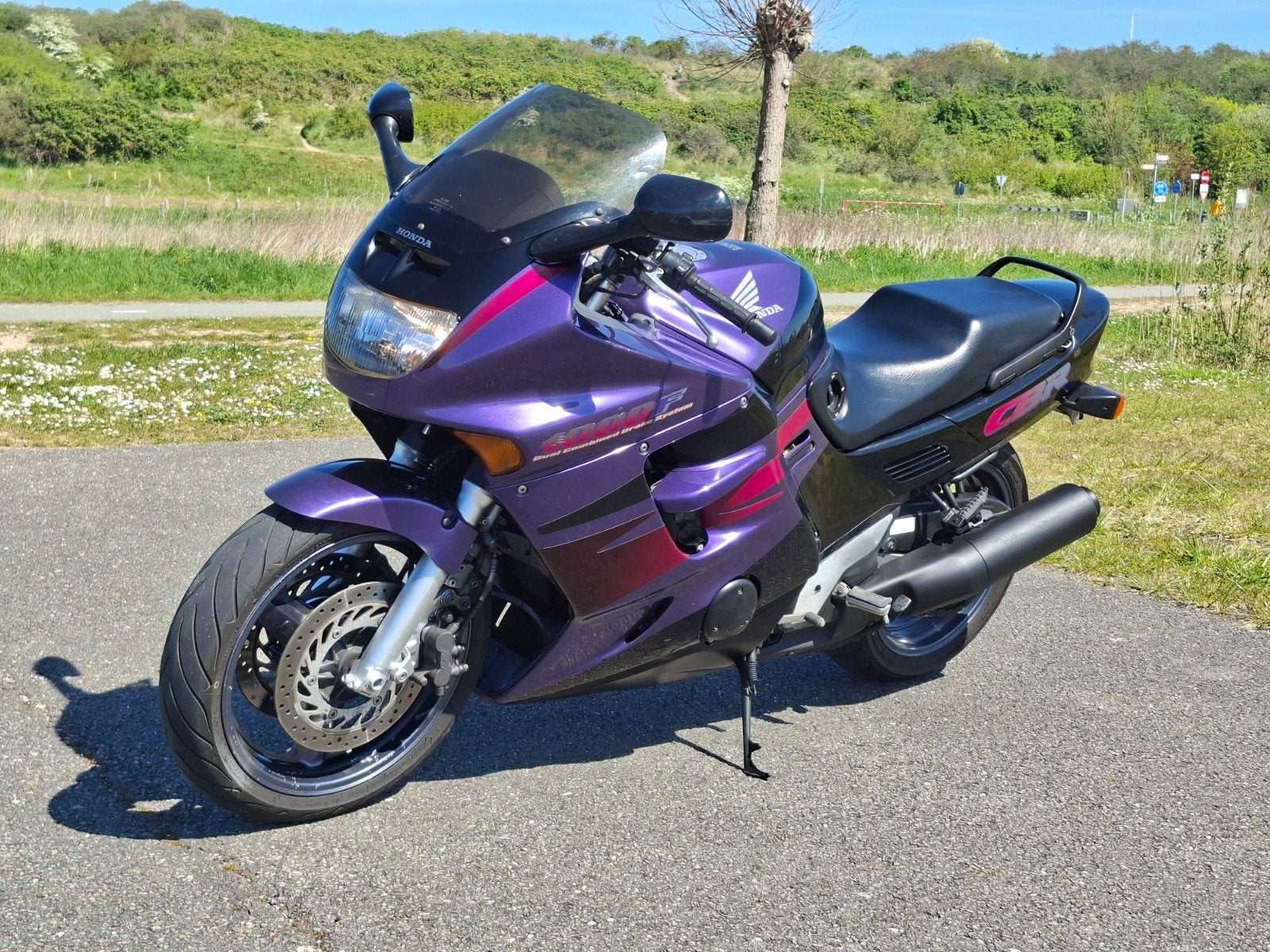Honda CBR1000F - Krachtige Toermotor