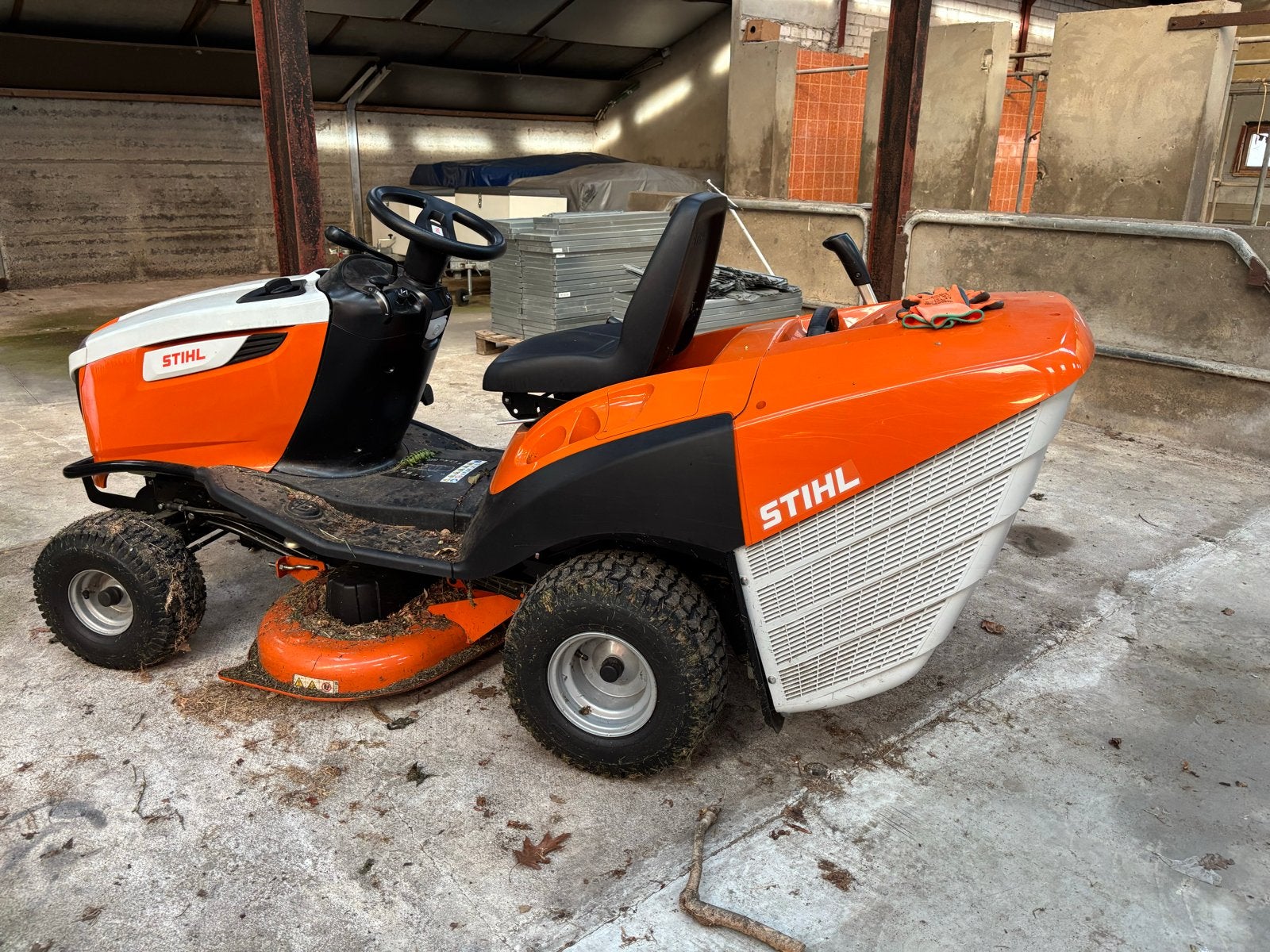 Foto 3 van Stihl zitmaaier - Krachtige en efficiënte grasmaaier