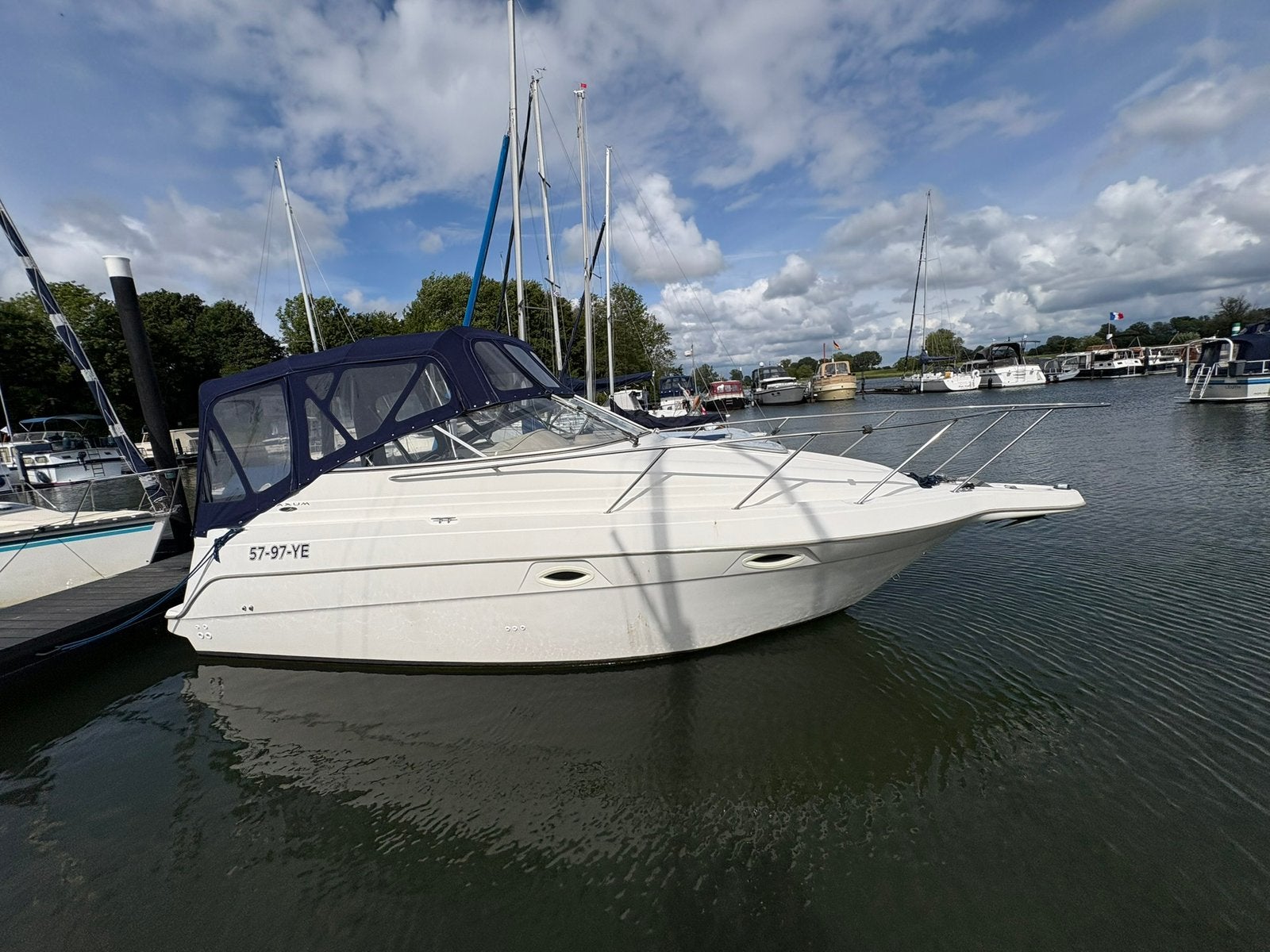 Speedcruiser / Speedboot Maxum 2400 CRS, 3 m, Gebruikt, Binnenboordmotor, 1.80 meter