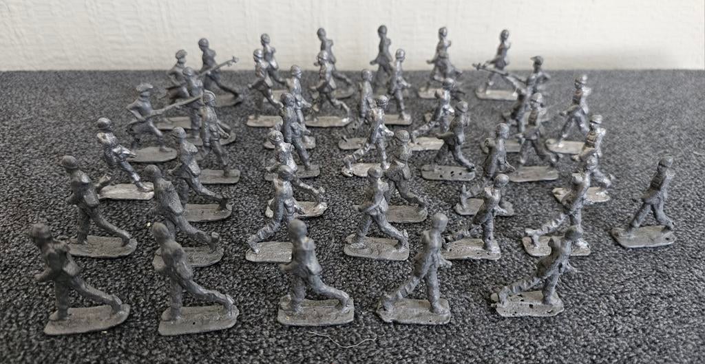 Antieke tinnen soldaatjes - 42 stuks, Ophalen of Verzenden, Gebruikt