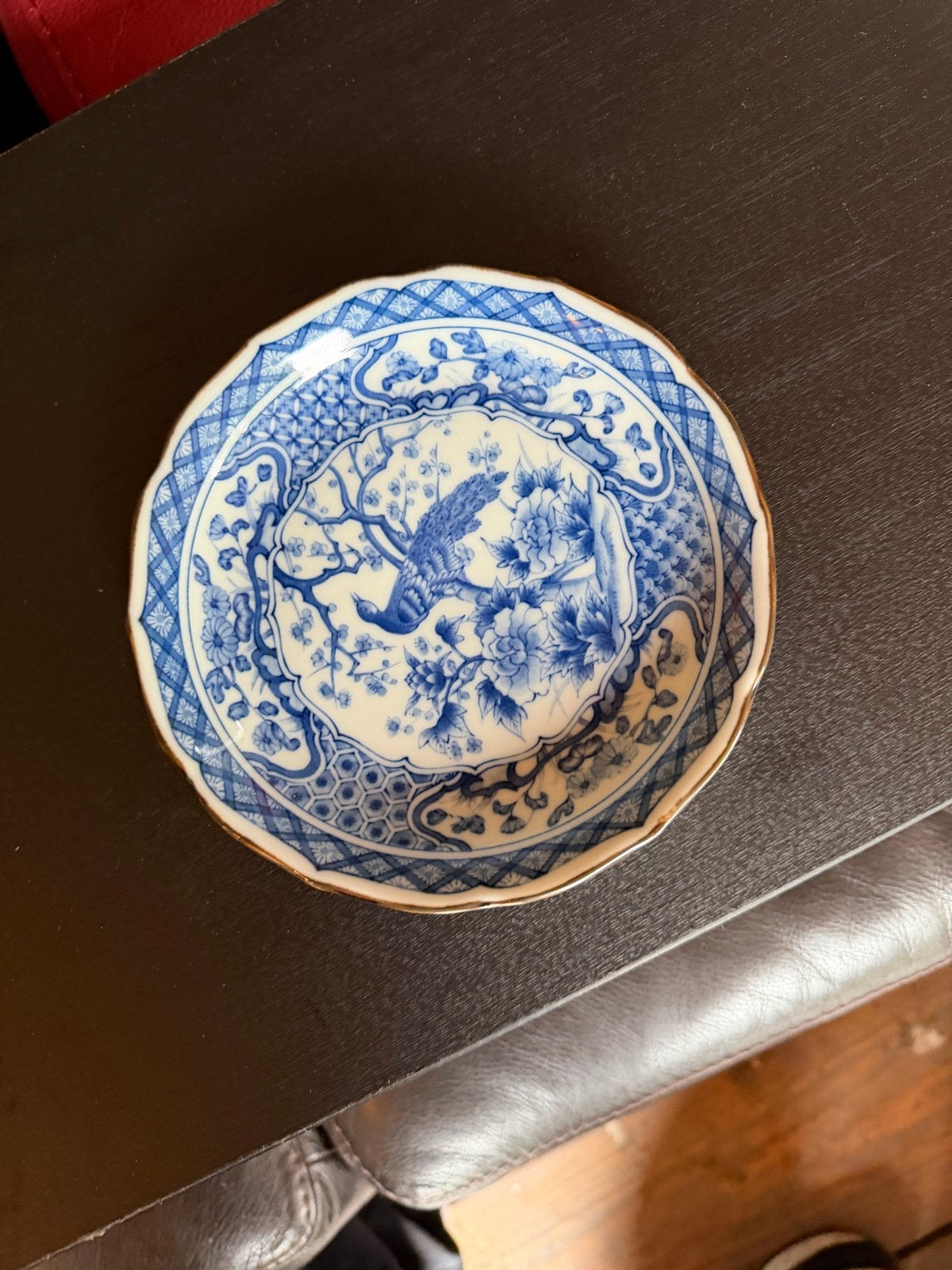 Decoratief Japans schaaltje met pauw en bloemen, Antiek en Kunst, Ophalen of Verzenden