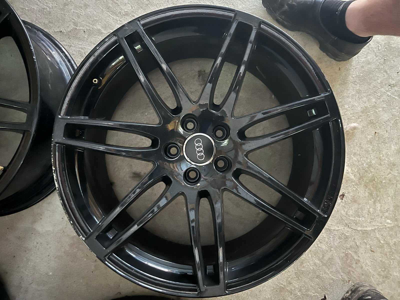 20 inch Audi velgen met stoeprandschade, Auto-onderdelen, Banden en Velgen, Ophalen, Gebruikt, 265 mm, Banden en Velgen