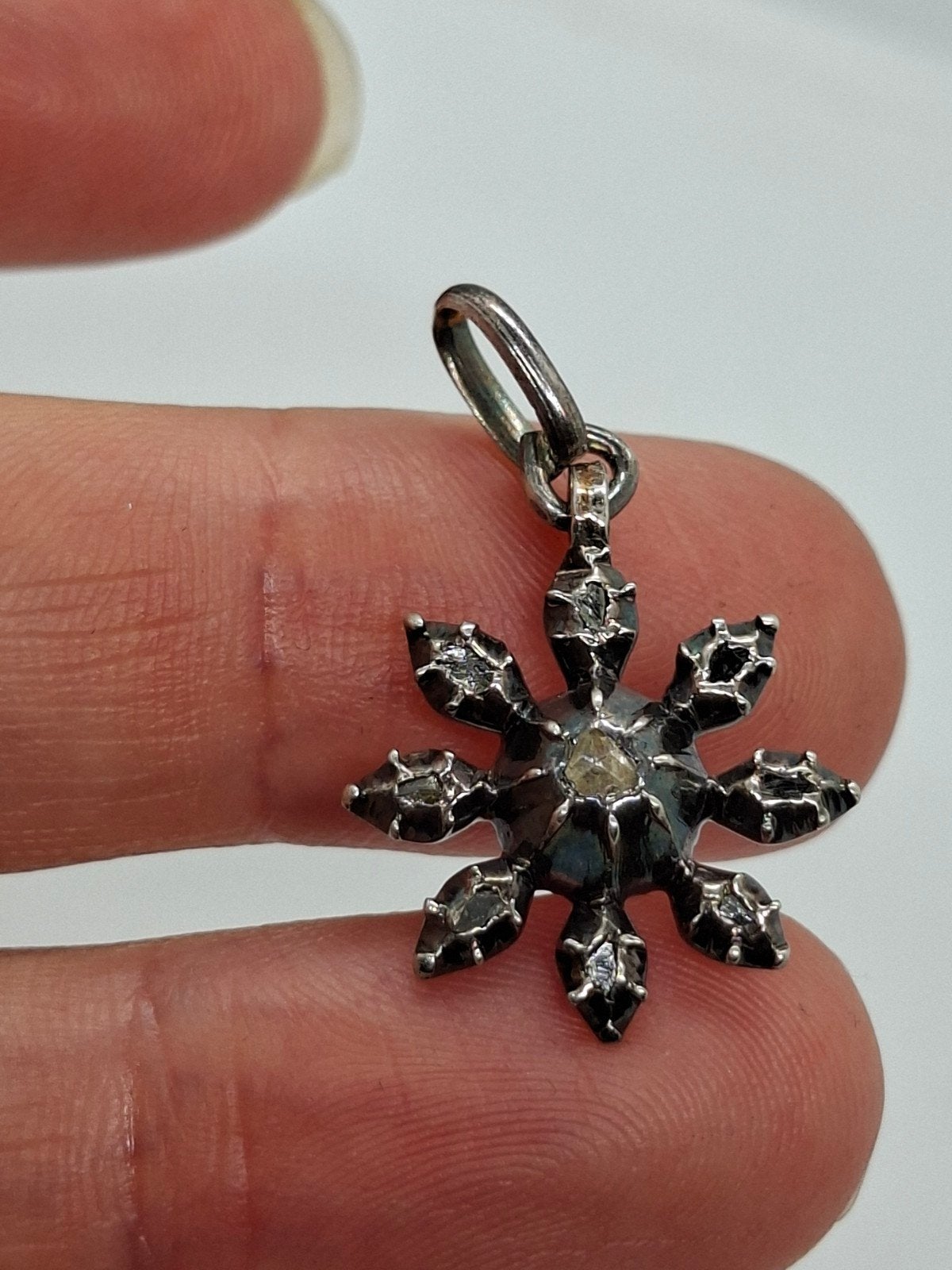 Antieke Zilveren Sterhanger met Roosgeslepen Diamanten, Overige voorstellingen, Ophalen of Verzenden, Met edelsteen, Zilver