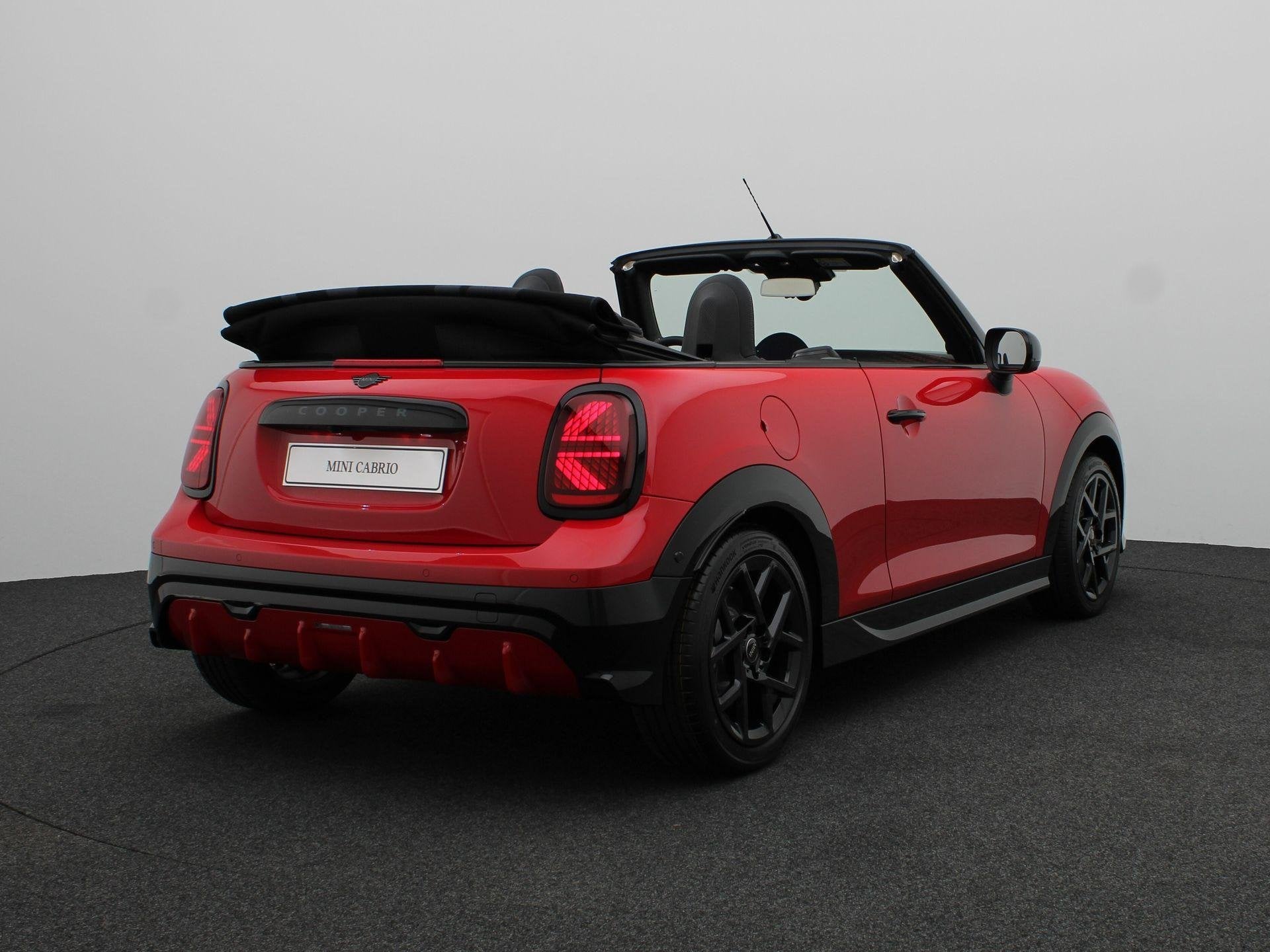 MINI Cooper Cabrio C John Cooper Works Trim + Pakket XL, Auto's, 1998 cc, Cabriolet, 4 stoelen, Bedrijf