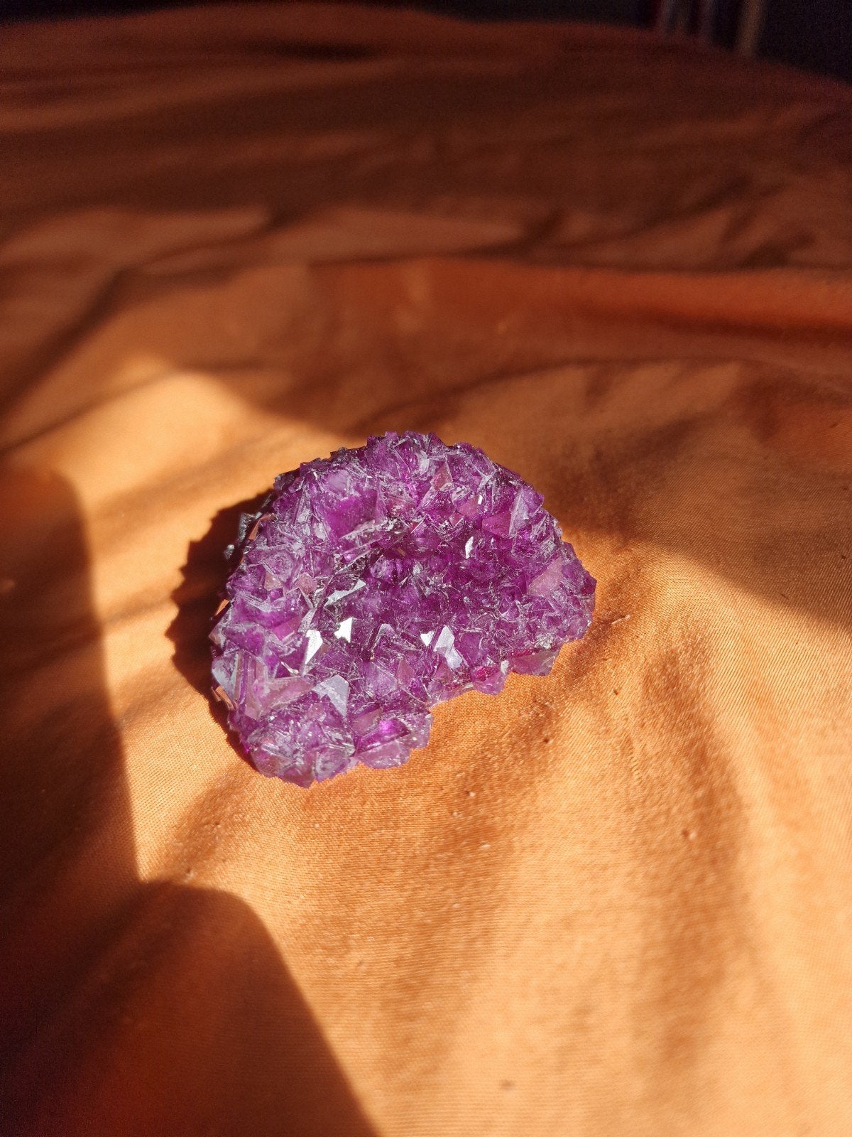 Prachtige paarse kristal cluster - Amethist geode, Ophalen of Verzenden