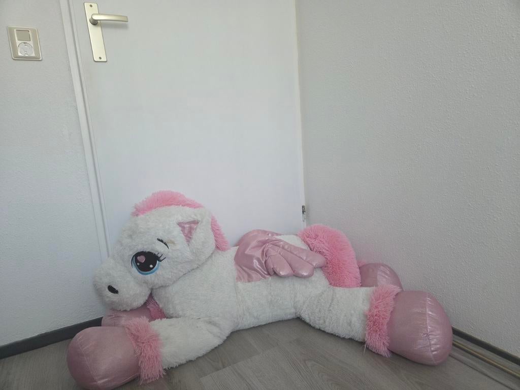 Grote knuffel eenhoorn met vleugels, Kinderen en Baby's, Speelgoed | Knuffels en Pluche, Ophalen, Eenhoorn, Zo goed als nieuw
