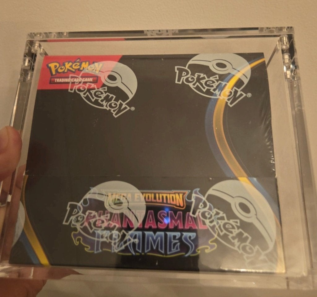 Phantasmal Flames boosterbox mint, Ophalen of Verzenden, Zo goed als nieuw, Boosterbox