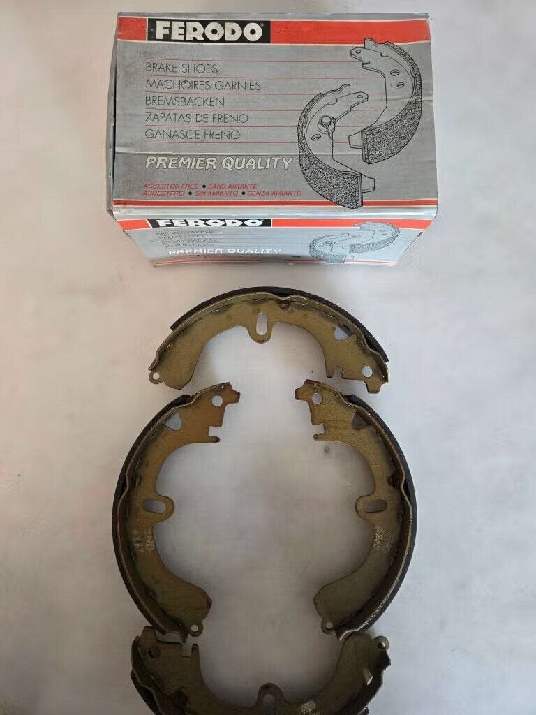 Set Remschoenen Mazda 323 Toyota Camry Carina Celica Coroll, -, -, Ferodo, Ophalen of Verzenden