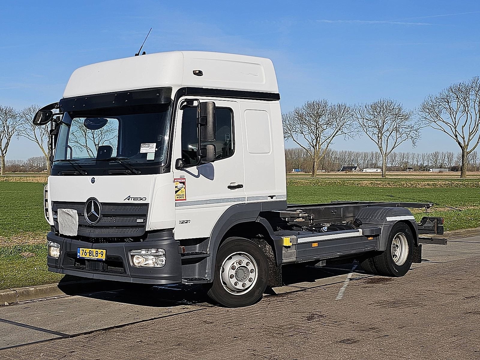 MERCEDES-BENZ ATEGO 1221 wb 356 airco adr, Auto's, Automaat, Euro 6, Wit, Mercedes-Benz