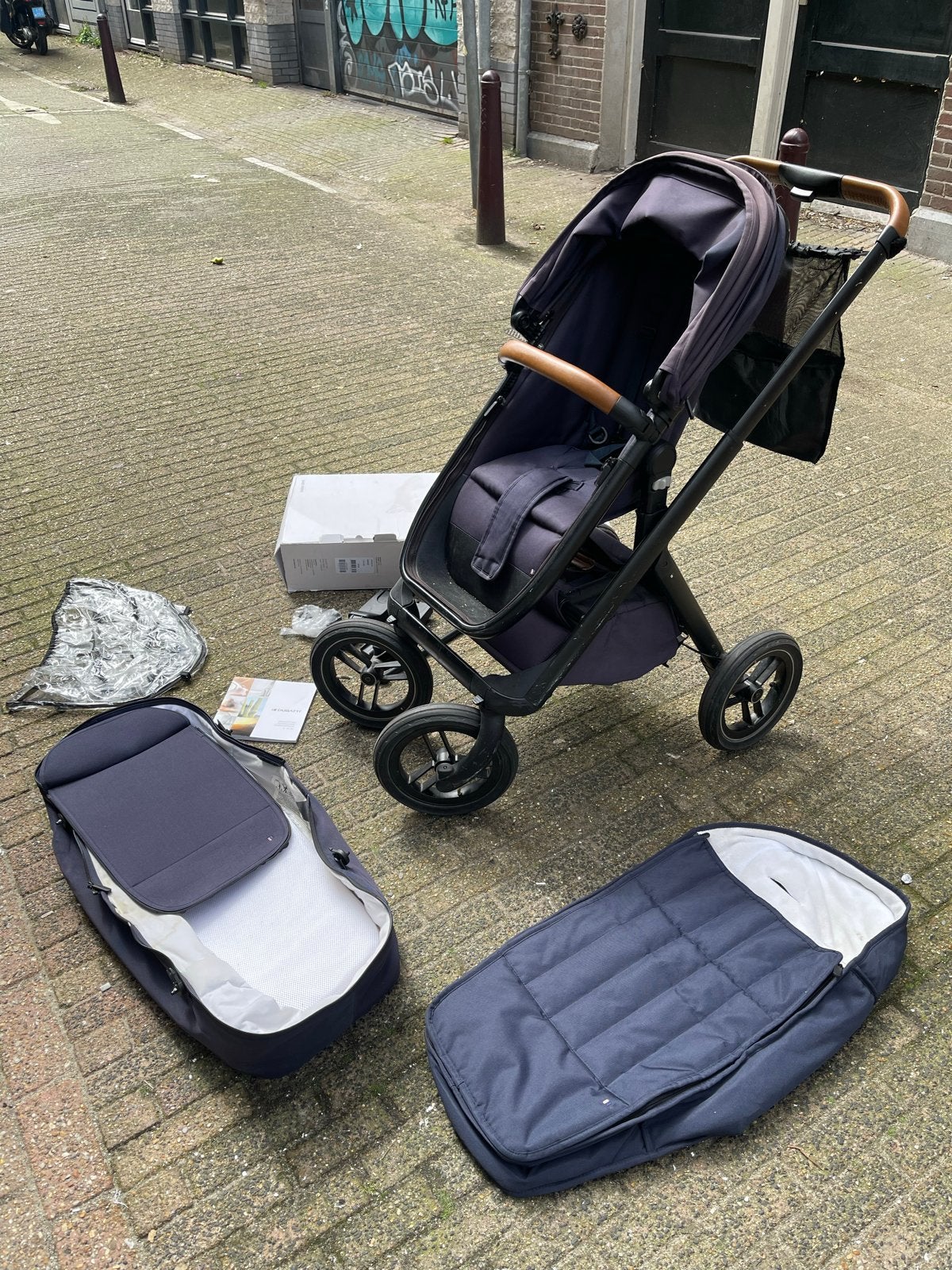 Dubatti One kinderwagen met reiswieg en accessoires, Kinderen en Baby's, Kinderwagens en Combinaties, Overige merken, Gebruikt