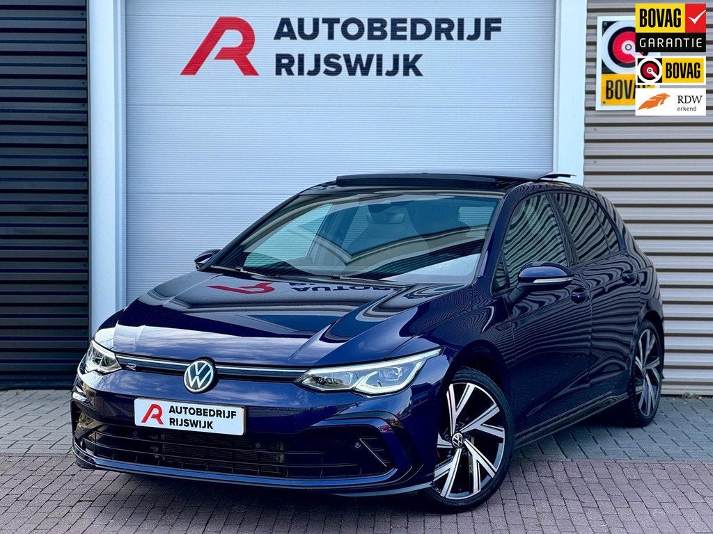 Volkswagen Golf 1.5 eTSI R-Line Pano/IQ.Light/Camera, Auto's, Volkswagen, Bedrijf, Te koop, Golf, ABS, Achteruitrijcamera, Adaptive Cruise Control