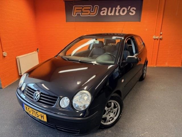 Volkswagen Polo 1.2 12V / 3 DEURS / SPORTLINE / AIRCO!, Voorwielaandrijving, Metallic lak, Stof, 1028 kg