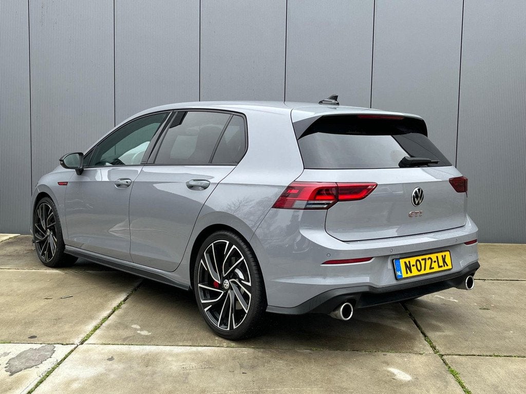 Volkswagen Golf 2.0 TSI GTI | Achteruitrijcamera | Harman Ka, 4 cilinders, 1984 cc, Alcantara, 245 pk