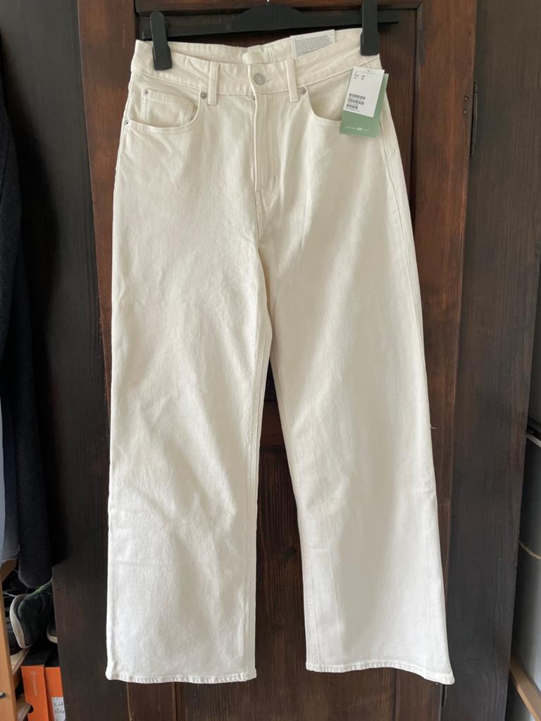Nieuw met prijskaartje wide high waist jeans van h&m maat 38, Ophalen of Verzenden, Nieuw, Wit, W30 - W32 (confectie 38/40)