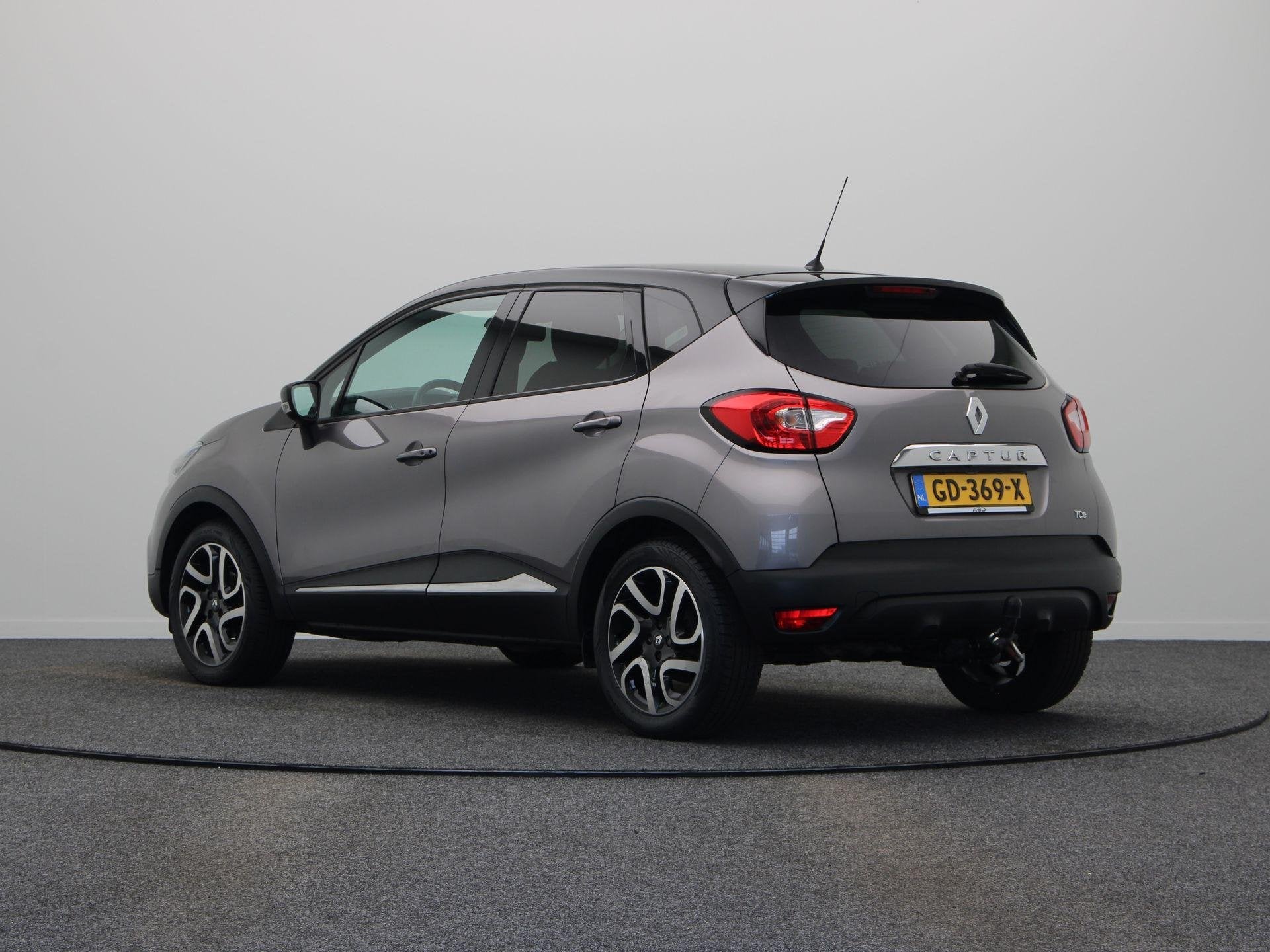 Renault Captur TCe 90pk Dynamique | Trekhaak | Dealer onderh, Auto's, Voorwielaandrijving, 898 cc, Stof, Gebruikt