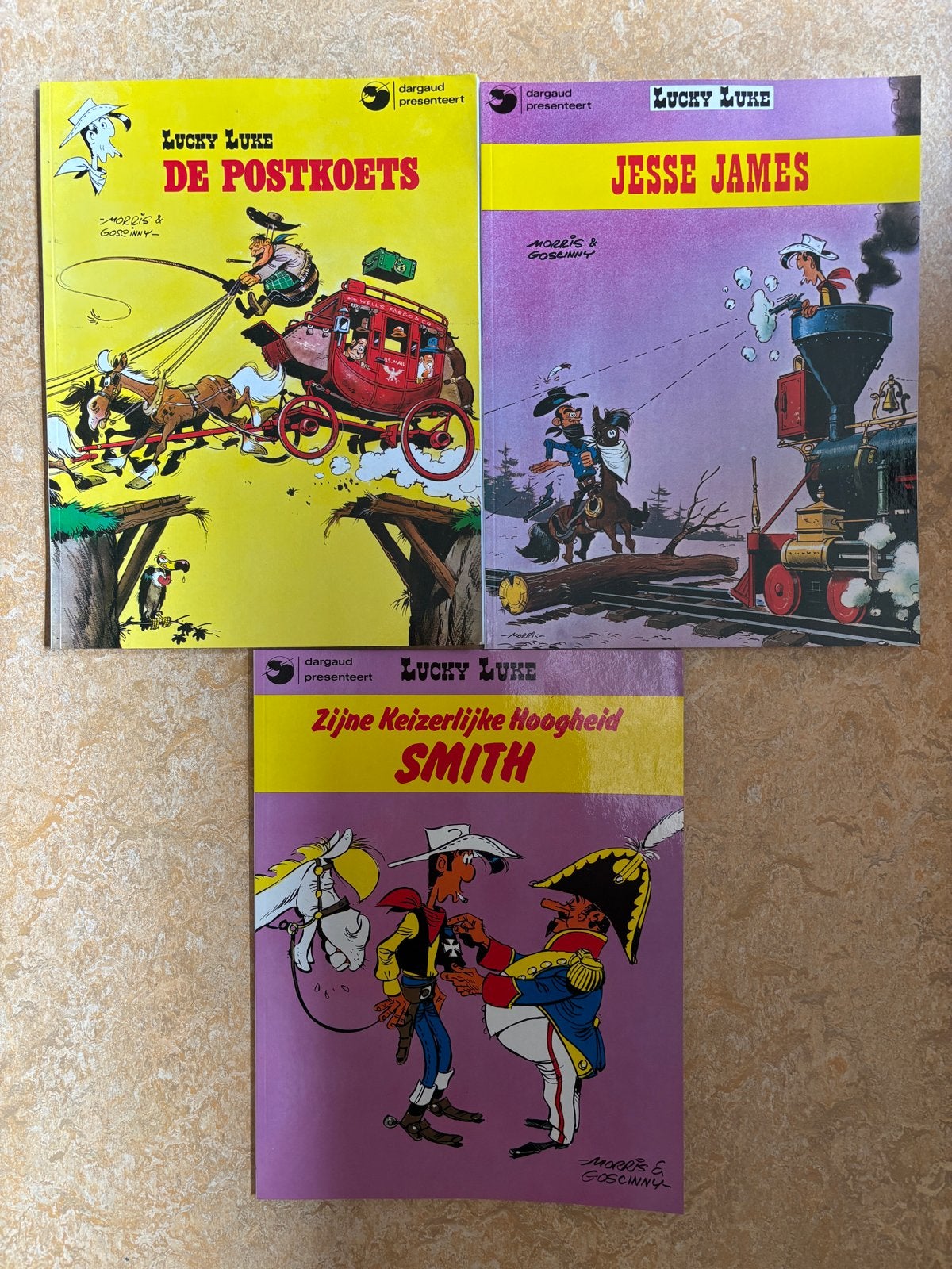 3 maal Lucky Luke: in nieuwstaat, Meerdere stripboeken, Ophalen of Verzenden, Gelezen