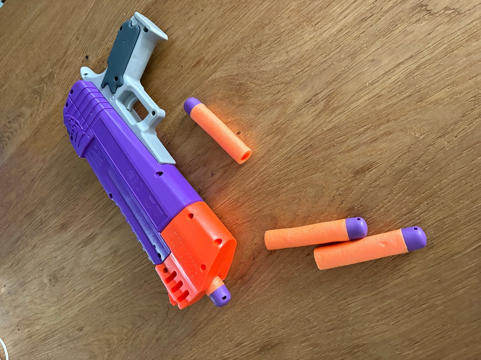 NERF Fortnite Blaster met 4 pijltjes, Verzenden, Zo goed als nieuw