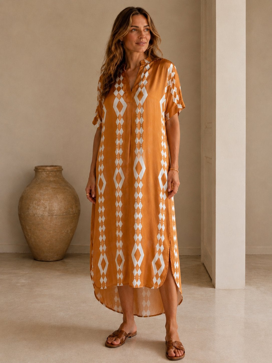 Luchtige karamelkleurige jurk Chica's mode, maat L, Kleding | Dames, Bruin, Maat 42/44 (L), Ophalen of Verzenden, Zo goed als nieuw